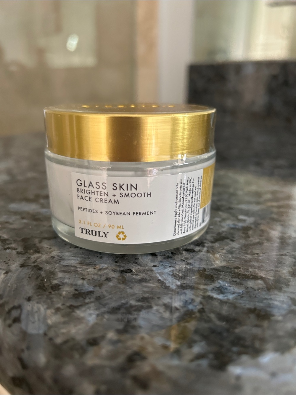 TRULY Glass Skin Brighten + Smooth Face Cream -New and sealed